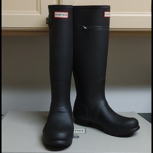 Authentic hunter rainboots